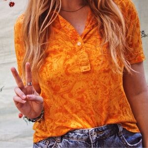 1970s Vintage Floral Groovy Collared Short Sleeve